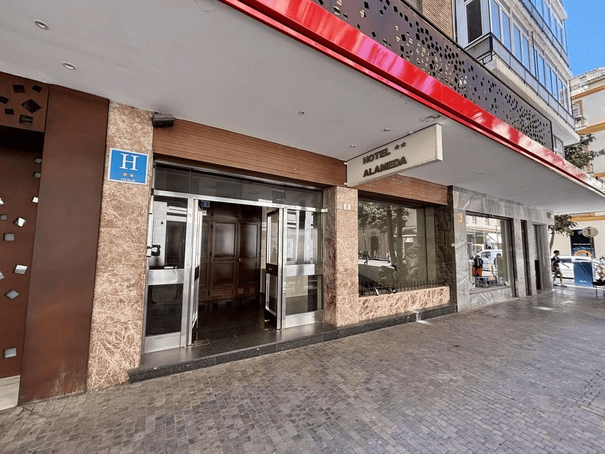 Oportunidad de inversión: Edificio de 9 habitaciones en Málaga Centro Histórico