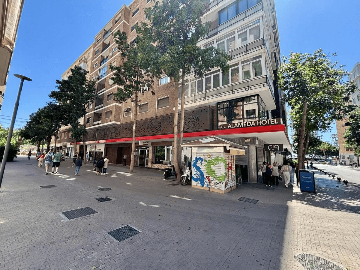 Oportunidad de inversión: Edificio de 9 habitaciones en Málaga Centro Histórico