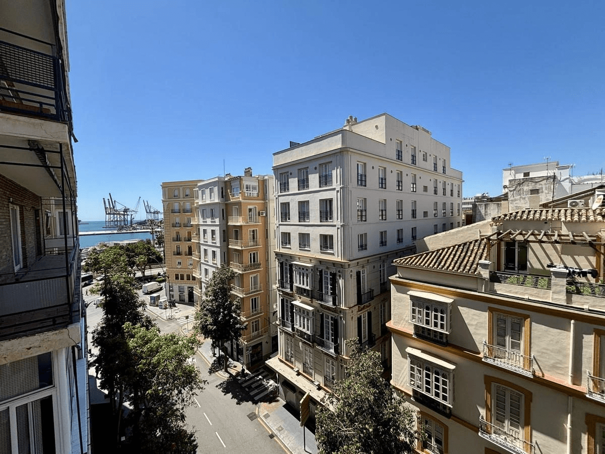 Oportunidad de inversión: Edificio de 9 habitaciones en Málaga Centro Histórico