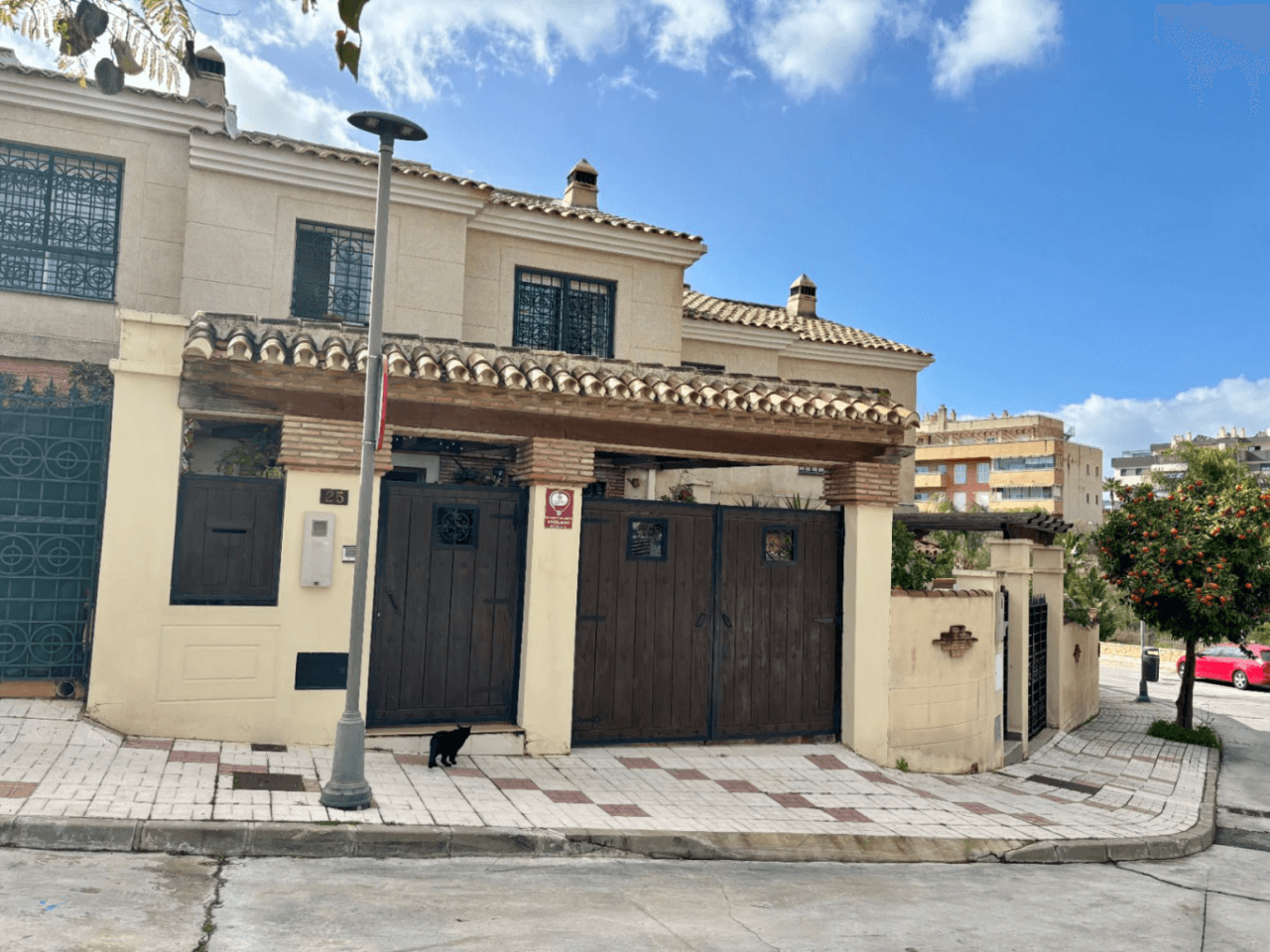 Casa adosada en venta de 3 dormitorios en Málaga