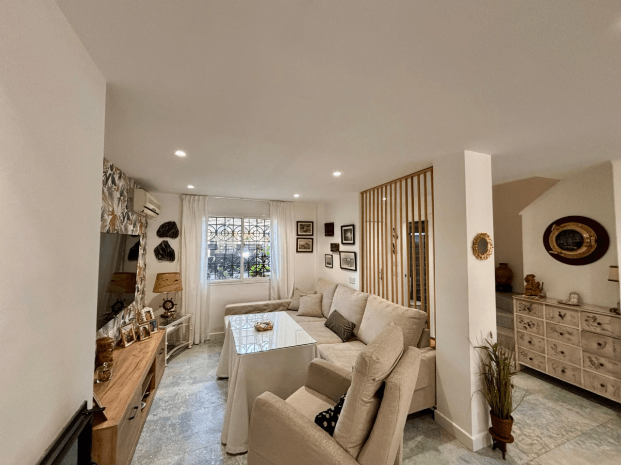 Casa adosada en venta de 3 dormitorios en Málaga