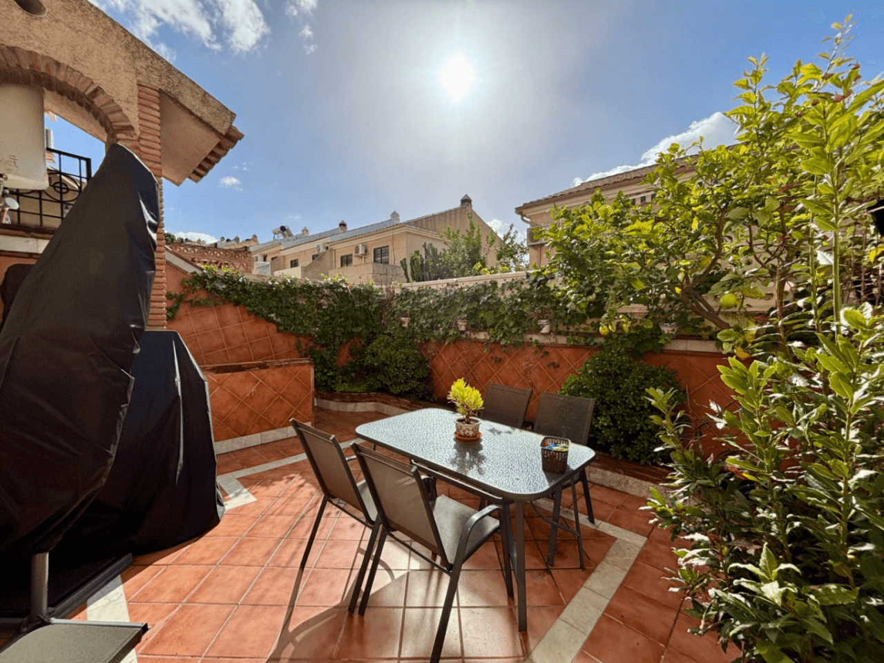 Casa adosada en venta de 3 dormitorios en Málaga